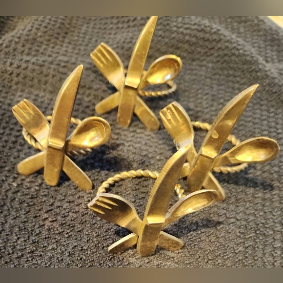 4 Vintage brass fork, knife, spoon napkin rings - Picture 5 of 5